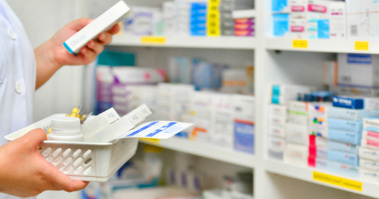 رئيس "إيلي ليلي" يطالب بإصلاح سوق الأدوية الأمريكية