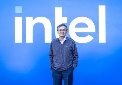 رئيس "إنتل" يدافع عن نفسه بعد دعوة ترامب لاستقالته