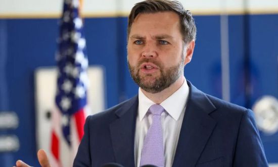 دي فانس: نعمل على عقد محادثات بين بوتين وزيلينسكي