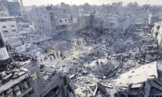 إسرائيل تكثف قصفها على مدينة غزة 