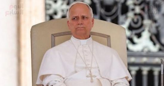 مادونا تطالب بابا الفاتيكان بالسفر لغزة