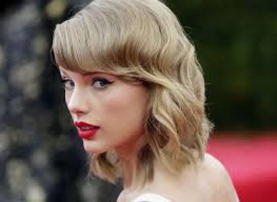 تايلور سويفت تُعلن إصدار ألبومها الثاني عشر