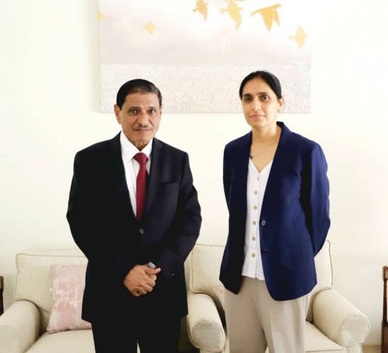 البحسني وسفيرة بريطانيا يبحثان دعم البنية التحتية والخدمات