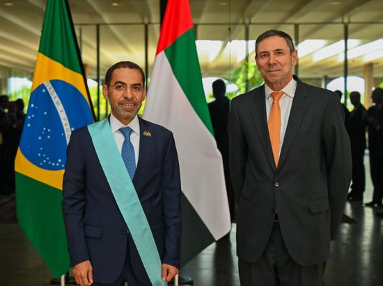 البرازيل تمنح سفير الإمارات أرفع الأوسمة