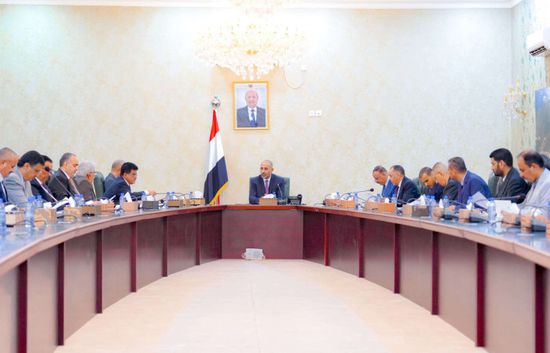 لجنة الإيرادات تناقش تدابير الحفاظ على استقرار أسعار الصرف