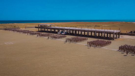 عرض عسكري لدفعة جديدة من اللواء الثالث حماية رئاسية في سقطرى