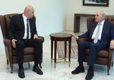 رئيس النواب اللبناني يستبعد استقالات وزراء أمل وحزب الله من الحكومة