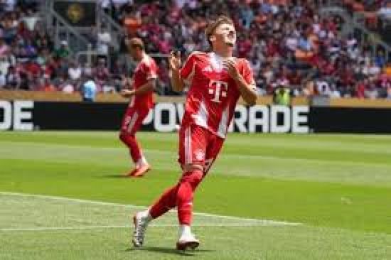 الواعد كارل يتطلع لدقائق لعب أكثر مع بايرن