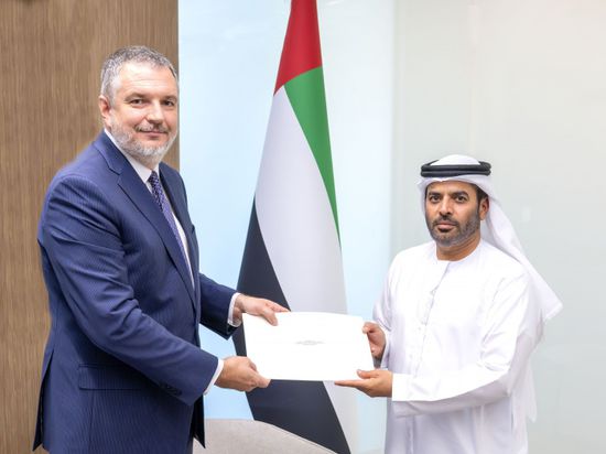 الخارجية الإماراتية تتسلم أوراق اعتماد سفير جمهورية صربيا لدى أبوظبي