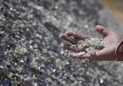 تعليق منجم صيني يرفع أسعار أسهم الليثيوم