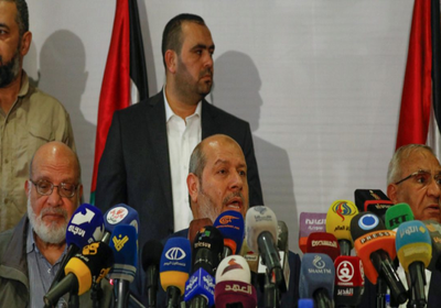 رئيس المخابرات المصرية يبحث مع وفد حماس التهدئة في غزة