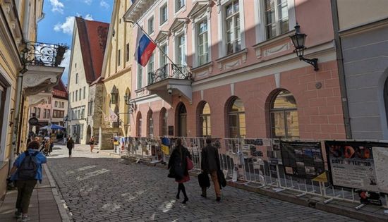 بتهمة "التدخل المتواصل".. الخارجية الإستونية تطرد دبلوماسياً روسياً