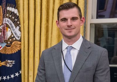 مستشار ترامب للأصول الرقمية يغادر منصبه