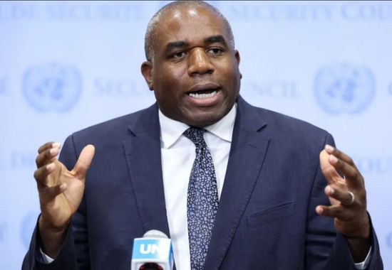 "يجب إيقافها فوراً".. بريطانيا تدين خطط إسرائيل الاستيطانية