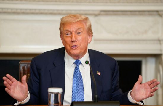 ترامب: لا أستبعد تقليص الوجود العسكري الأمريكي في أوروبا