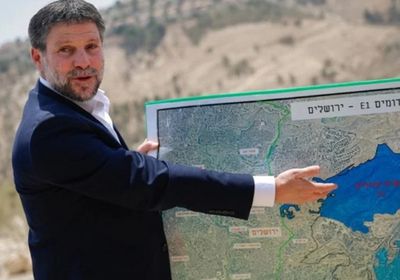 وزير إسرائيلي يعلن بدء خطة استيطانية لـ"دفن الدولة الفلسطينية"