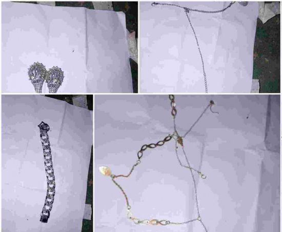 القبض على متهمين بسرقة مشغولات ذهبية في نقطة أمنية بسيئون