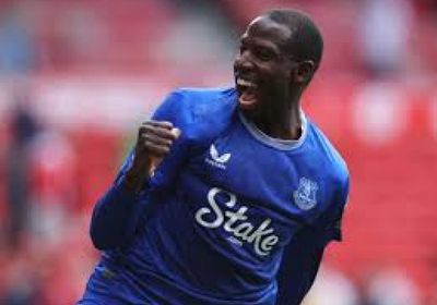 نيوم السعودي يتعاقد مع المالي دوكوري في صفقة مجانية