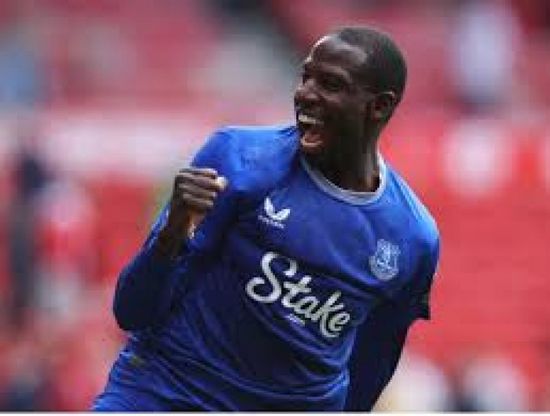 نيوم السعودي يتعاقد مع المالي دوكوري في صفقة مجانية