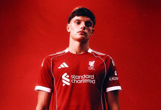 ليفربول يعلن تعاقده مع المدافع الإيطالي ليوني من بارما