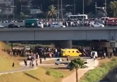 مقتل وإصابة 27 شخصاً جراء سقوط حافلة بواد الحراش في الجزائر