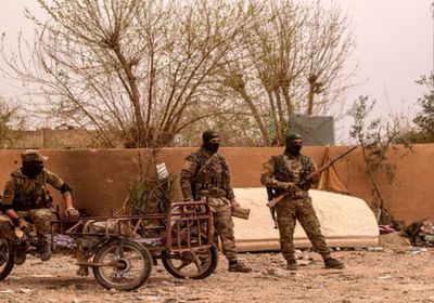 قوات قسد تحاصر بلدتين في دير الزور