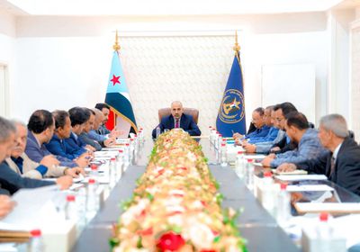 القيادة العليا لـ"الانتقالي" تواصل الاستعداد لمؤتمرات دولية تنموية