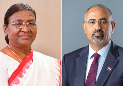 الرئيس الزُبيدي يهنئ رئيسة الهند بذكرى استقلال بلادها