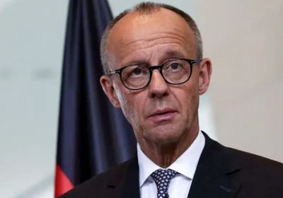 المستشار الألماني يقترح عقد قمة ترامب وبوتين وزيلينسكي في أوروبا