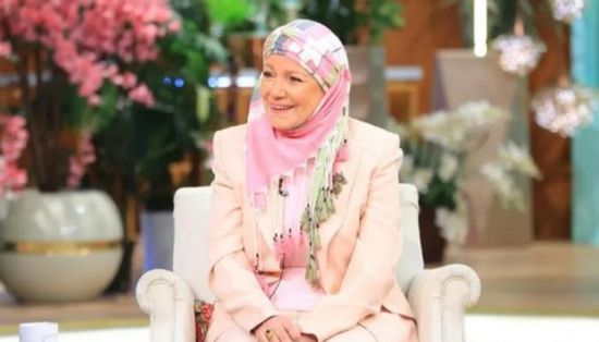  مشيرة إسماعيل: عادل إمام كان حريصًا على كرامة زميلاته ورفض أي إساءة بحقهن