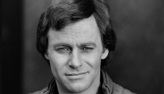 وفاة الممثل الأسترالي تريستان روجرز بعد صراع مع سرطان الرئة عن عمر 79 عامًا