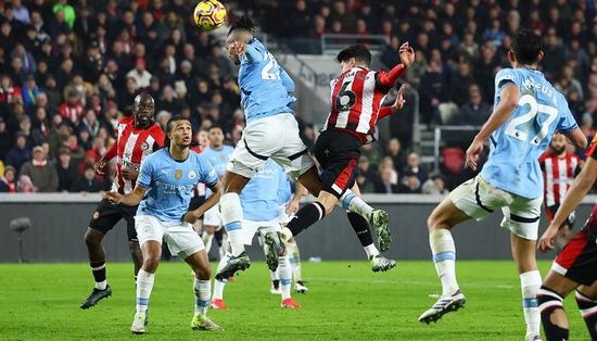 الوافد الجديد ندوي يتألق في فوز فورست على برنتفورد بالدوري