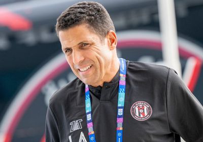 الجزيرة الإماراتي ينهي تعاقده مع حسين عموتة