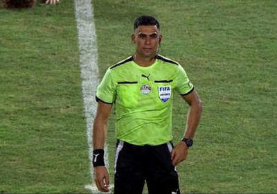 الأهلي المصري يطلب فتح تحقيق عاجل مع حكم "فاركو"