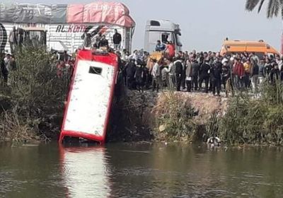 مصرع شخص وفقدان 44 في سقوط حافلة بنهر "أويمي"