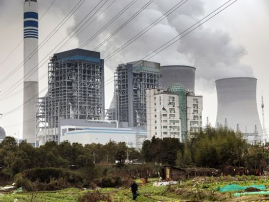 ارتفاع إنتاج الكهرباء من الوقود الأحفوري في الصين