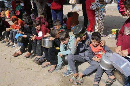 العفو الدولية: إسرائيل تتعمد تجويع سكان غزة