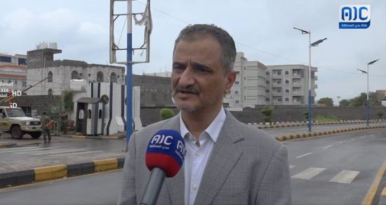 محافظ عدن: نشر فرق ميدانية للتعامل مع موجة الأمطار