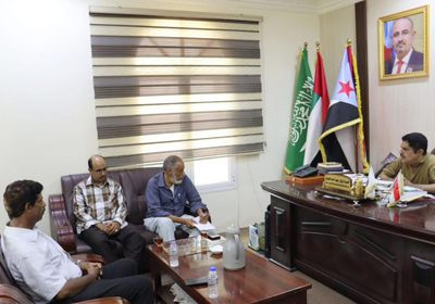 انتقالي حضرموت يتابع تحركات هيئة الأدوية لخفض الأسعار