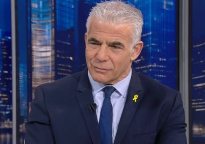 بعد تجنيد 60 ألف جندي.. لابيد يهاجم قرار حكومة نتنياهو لتحقيق وهم الاحتلال