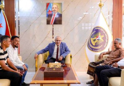 الكثيري يطلع على استعدادات "شعب حضرموت" للبطولة العربية للسلة