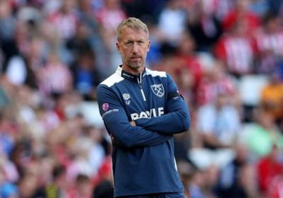 مدرب وست هام: لا حلول سحرية من الخارج