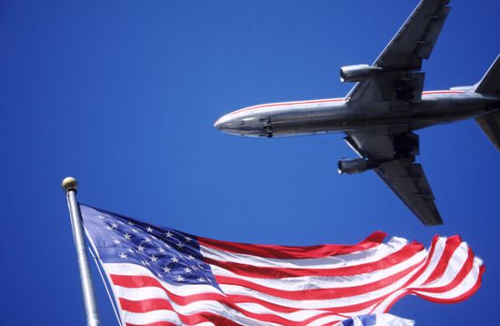 أمريكا تواصل التدقيق بشأن حاملي التأشيرات حتى بعد دخول البلاد