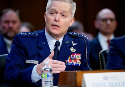 سناتور أمريكي: إقالة رئيس وكالة المخابرات في البنتاجون