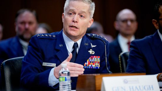 سناتور أمريكي: إقالة رئيس وكالة المخابرات في البنتاجون