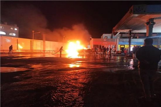 حريق ضخم يندلع داخل محطة بنزين بدمشق