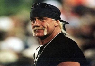 الشرطة تحقق في وفاة هالك هوغان وابنته تثير الشكوك