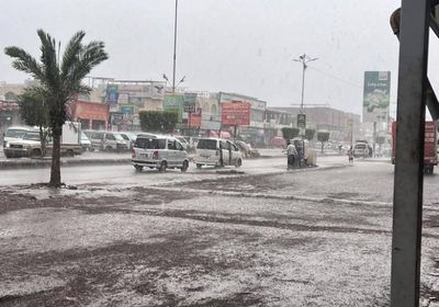 لملس يوجه الدفاع المدني بالتعامل مع تداعيات المنخفض الجوي