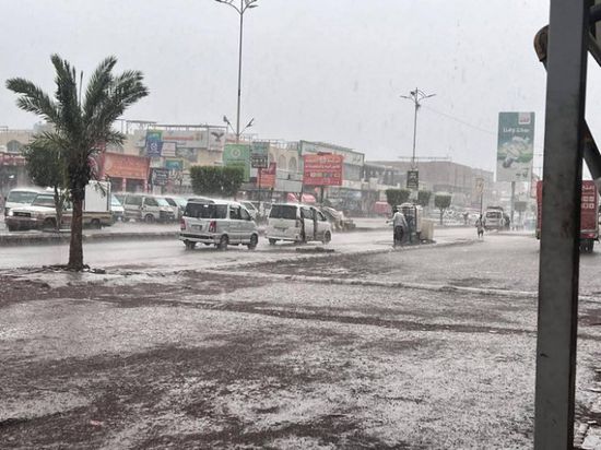 لملس يوجه الدفاع المدني بالتعامل مع تداعيات المنخفض الجوي