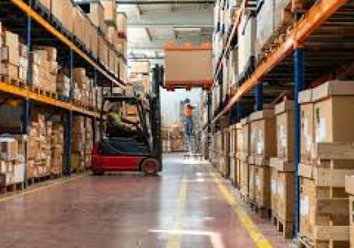 الهند تعلّق إرسال الطرود إلى الولايات المتحدة على خلفية تعرفات ترامب